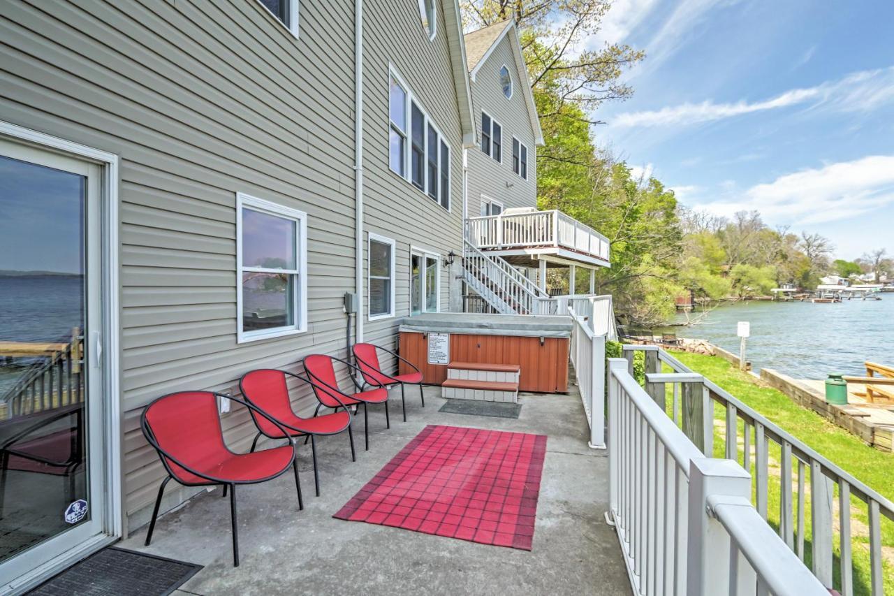 Waterfront Seneca Lake House Fire Pit And Boat Dock Geneva Exterior foto
