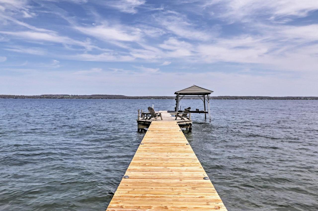 Waterfront Seneca Lake House Fire Pit And Boat Dock Geneva Exterior foto